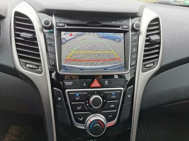 Gebraucht Hyundai i30 YES! 110 PS (80 kW) 2015 Weiß Kombi