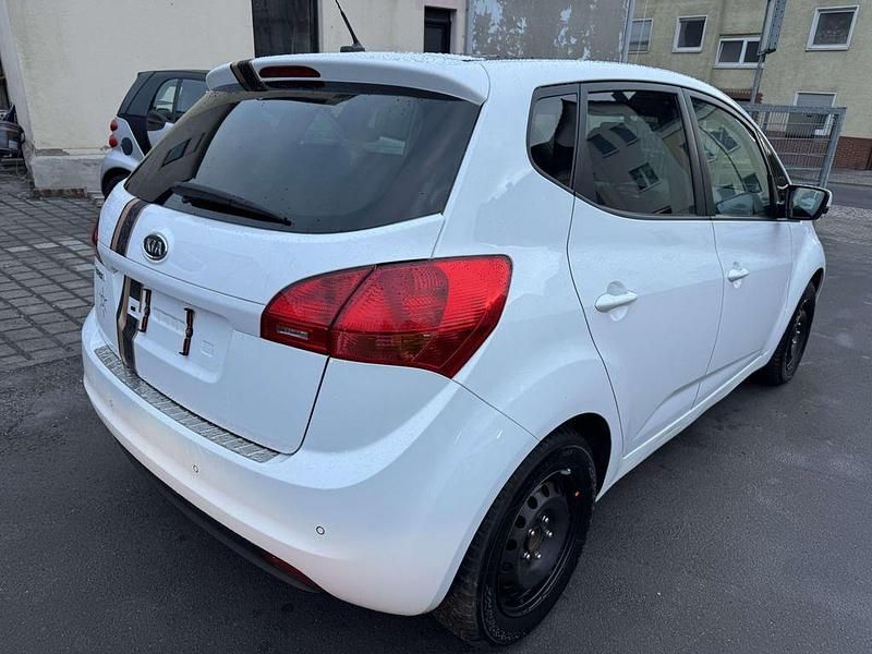 Gebraucht Kia Venga 90 PS (66 kW) 2011 Weiß Kleinwagen