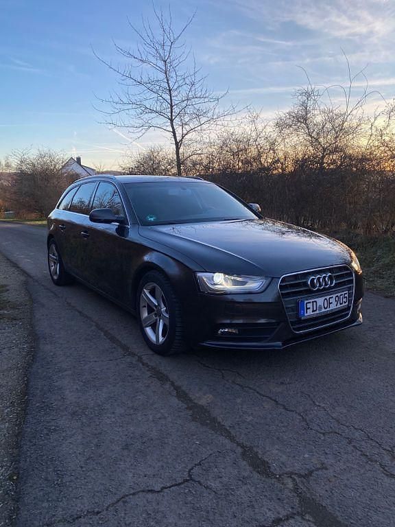 Gebraucht Audi A4 Ambition 150 PS (110 kW) 2014 Schwarz Kombi