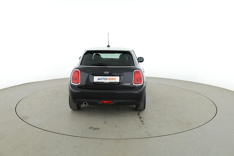 Gebraucht Mini Cooper 136 PS (100 kW) 2018 Schwarz Kleinwagen