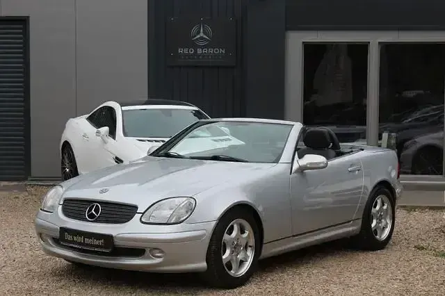 Gebraucht Mercedes SLK200 163 PS (119 kW) 2003 Silber Cabrio