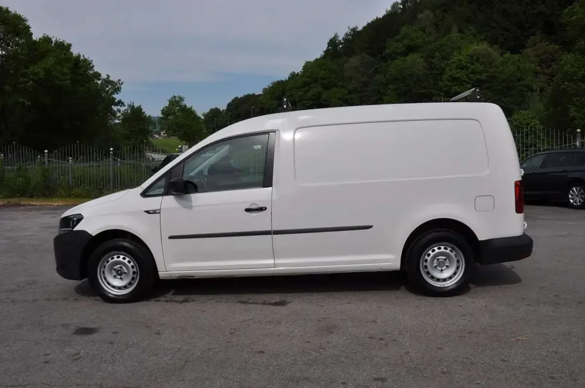 Gebraucht VW Caddy 102 PS (75 kW) 2020 Weiß Van / Kleinbus