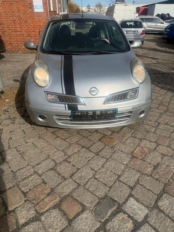 Gebraucht Nissan Micra 65 PS (47 kW) 2009 Silber Kleinwagen