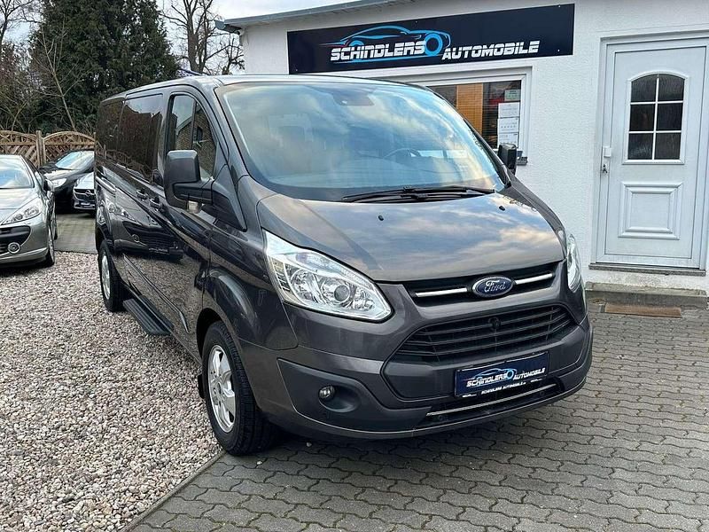 Gebraucht Ford Tourneo 170 PS (125 kW) 2017 Magneticgrau (metallic) Van / Kleinbus