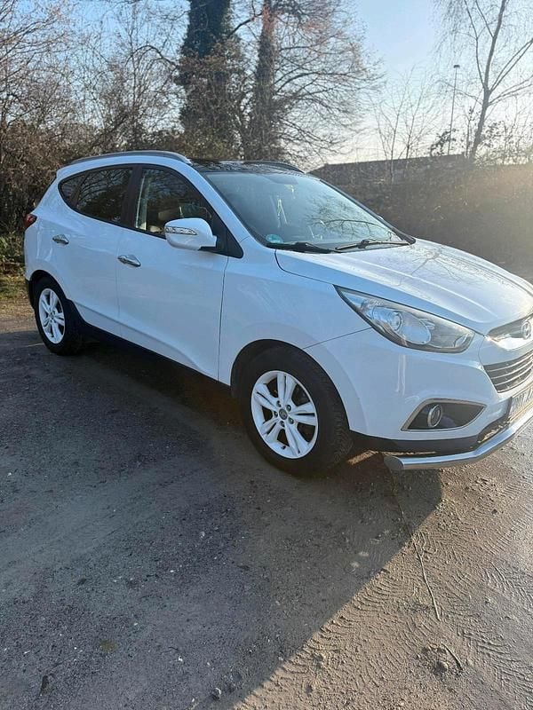 Gebraucht Hyundai ix35 163 PS (119 kW) 2011 Weiß SUV