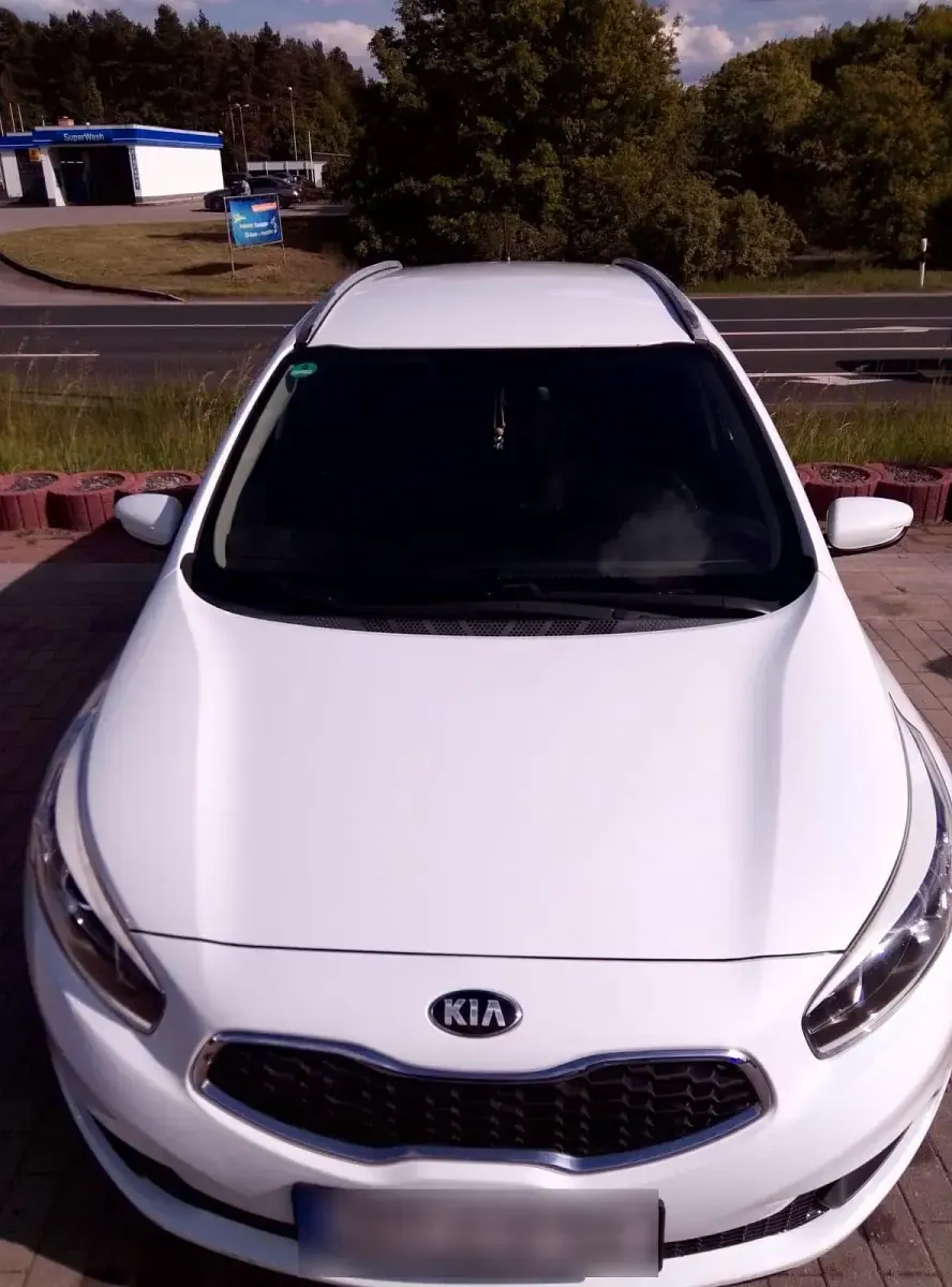 Gebraucht Kia Ceed 128 PS (94 kW) 2014 Weiß Kleinwagen