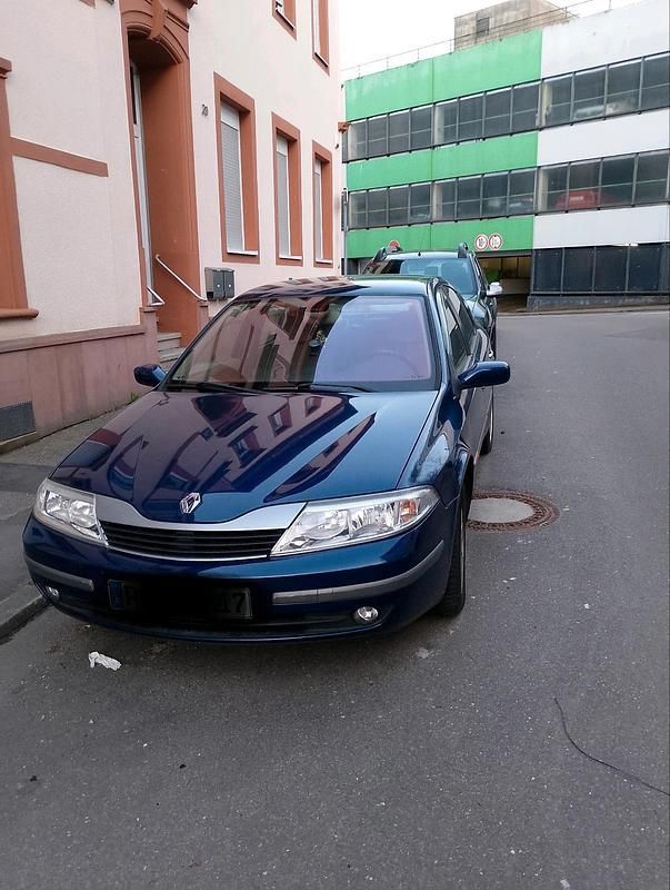 Gebraucht Renault Laguna II 120 PS (88 kW) 2001 Blau Limousine