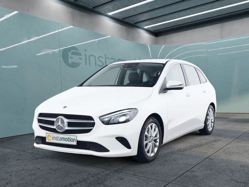 Weiß Gebraucht 2022 Mercedes B200 Progressive Van / Kleinbus | 31.790 € (Etwas zu teuer) - Bild 1/4