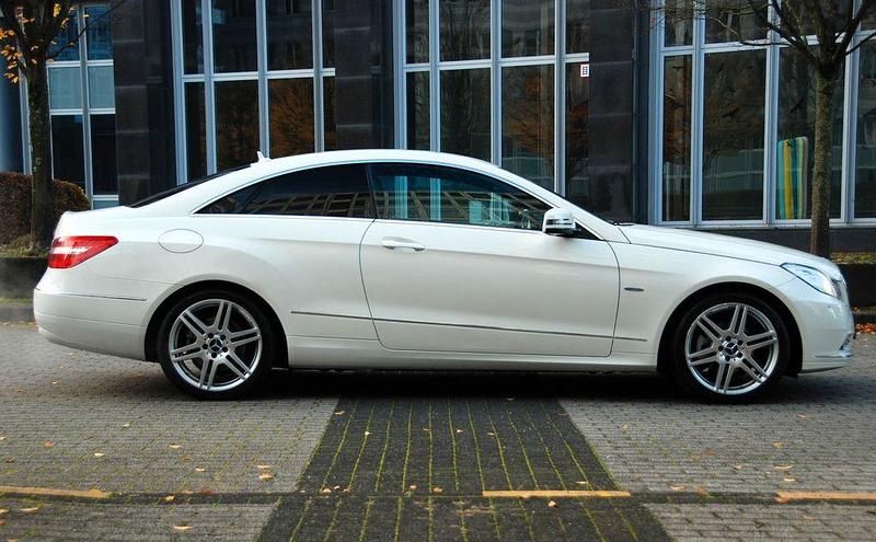 Second-hand Mercedes E250 204 CP (150 kW) 2012 Alb Coupe