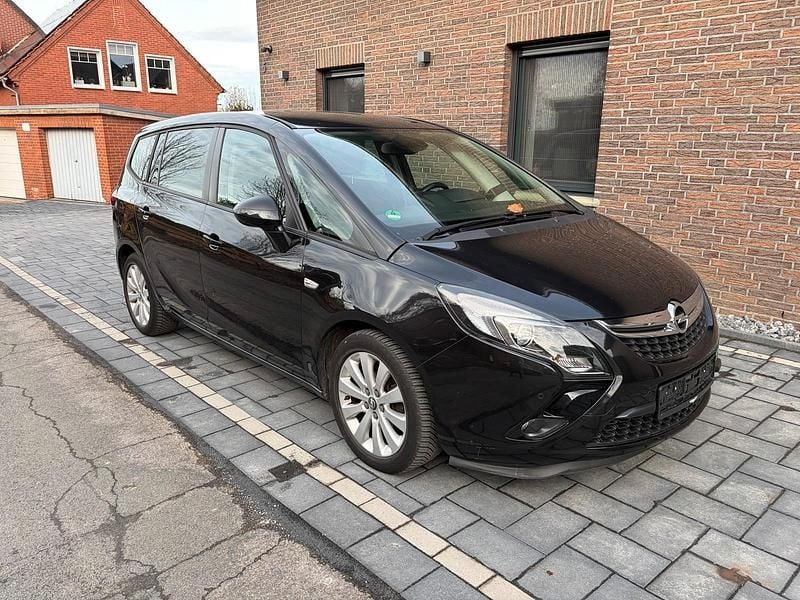 Schwarz Gebraucht 2015 Opel Zafira Tourer Van / Kleinbus | 6.990 € (Guter Preis) - Bild 1/4