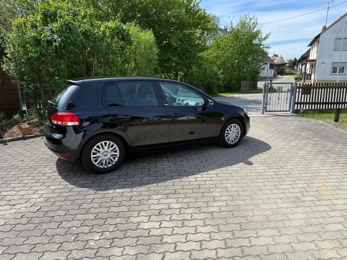 Gebraucht VW Golf VII Style 122 PS (89 kW) 2012 Schwarz Kleinwagen
