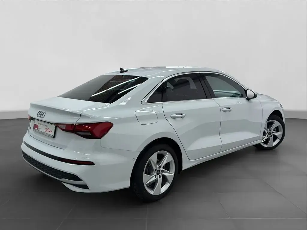Używany Audi A3 Advanced 150 KM (110 kW) 2025 Biały Sedan/Limuzyna