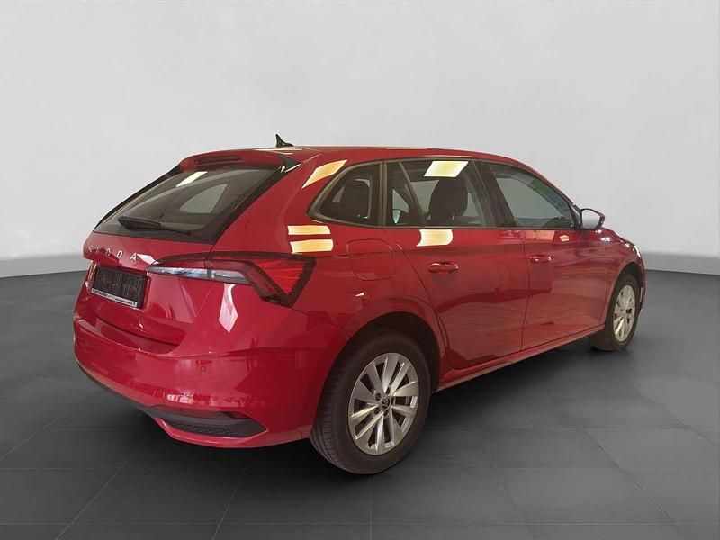 Gebraucht Skoda Scala Selection 116 PS (85 kW) 2024 Velvetrot metallic Kleinwagen