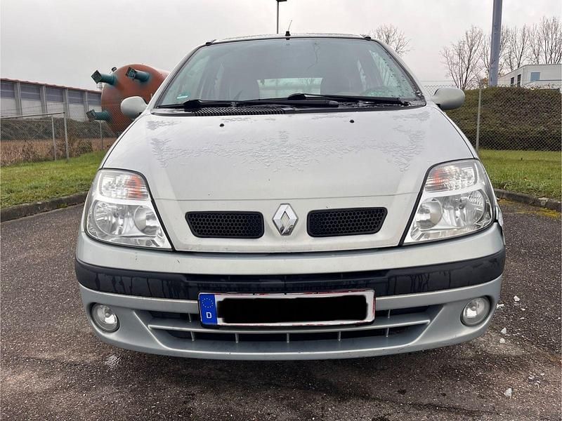 Gebraucht Renault Scénic Authentique 107 PS (78 kW) 2002 Silber Van / Kleinbus