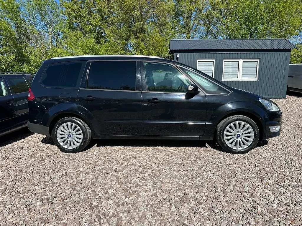 Używany Ford Galaxy Titanium 116 KM (85 kW) 2013 Czarny Minivan