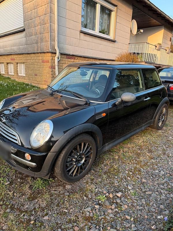 Second-hand Mini One D 75 CP (55 kW) 2004 Negru Hatchback