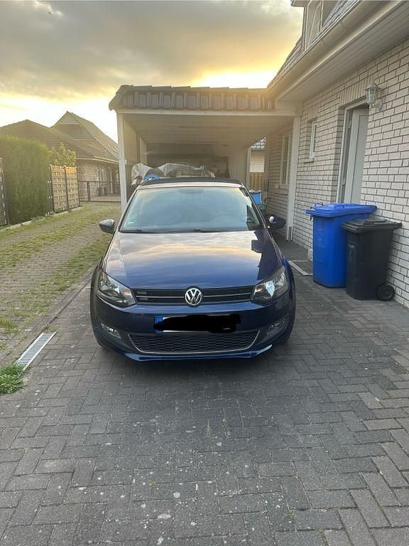 Blau Gebraucht 2013 VW Polo Life Limousine | 9.000 € (Superpreis) - Bild 1/4