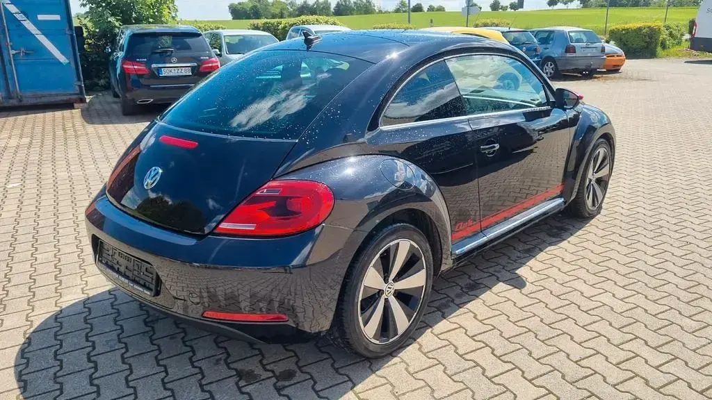 Gebraucht VW Beetle CLUB 110 PS (80 kW) 2016 Schwarz Kleinwagen