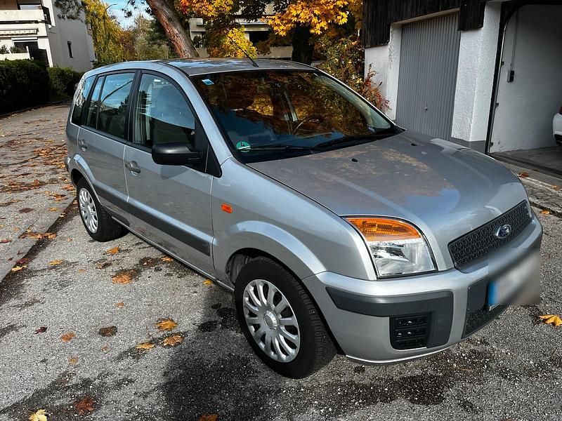 Silber Gebraucht 2009 Ford Fusion Kleinwagen | 5.250 € (Etwas zu teuer) - Bild 1/4