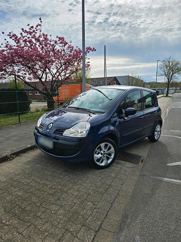 Second-hand Renault Modus 75 CP (55 kW) 2009 Albastru Monovolum