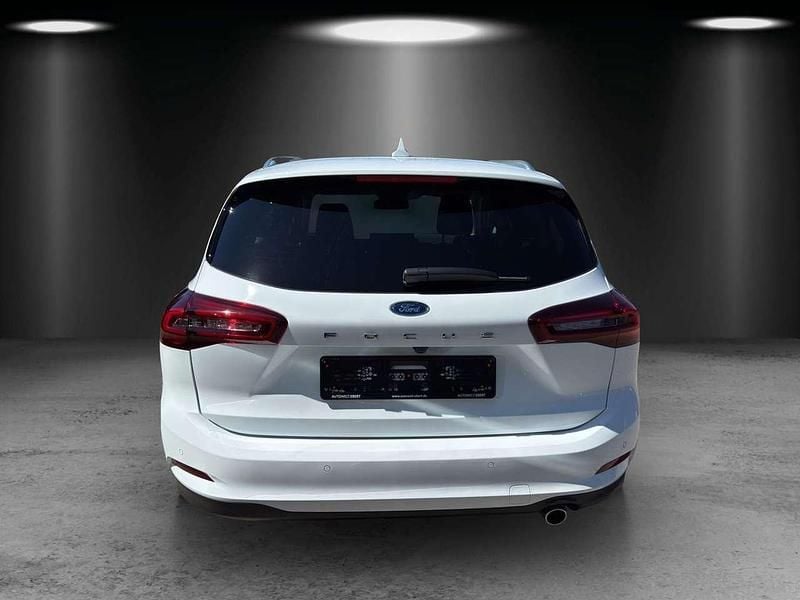 Neu Ford Focus Titanium 155 PS (114 kW) 2025 Frozen white Kombi