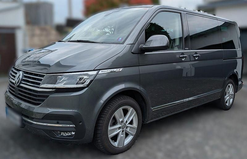 Gebraucht VW Multivan 199 PS (146 kW) 2020 Grau Van