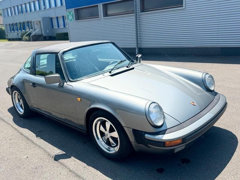 Grün Gebraucht 1987 Porsche 911 | 78.911 € - Bild 1/4