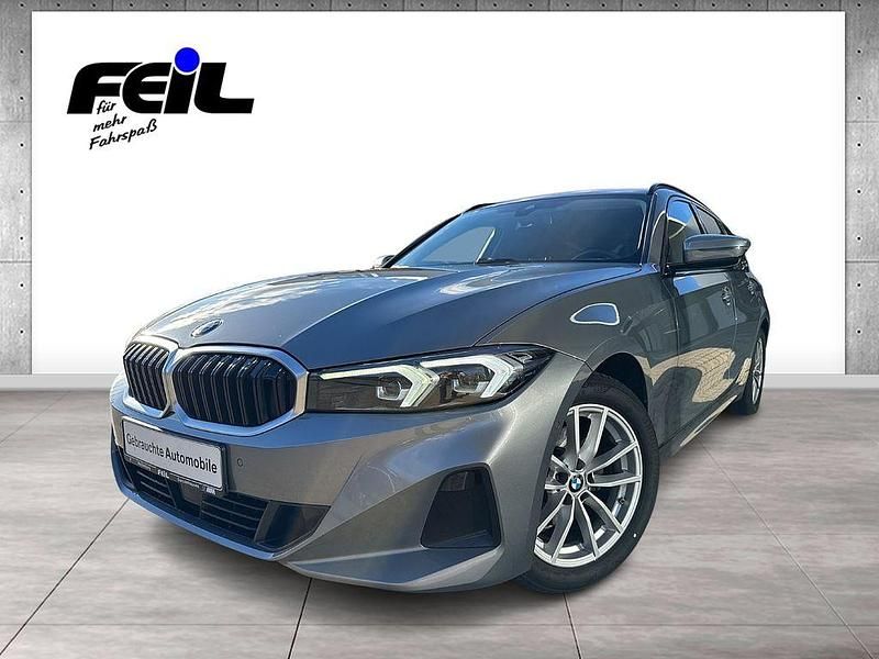 Grau Gebraucht 2022 BMW 320 Sport Line Limousine | 25.990 € (Fairer Preis) - Bild 1/4