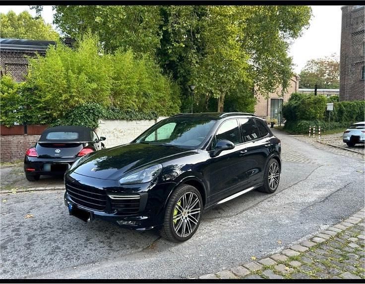 Gebraucht Porsche Cayenne GTS 441 PS (324 kW) 2016 Blau SUV