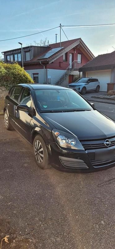Gebraucht Opel Astra 105 PS (77 kW) 2004 Schwarz Kleinwagen