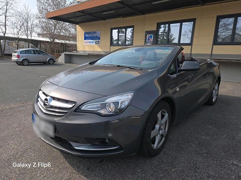 Second-hand Opel Cascada 120 CP (88 kW) 2014 Gri Cabrio