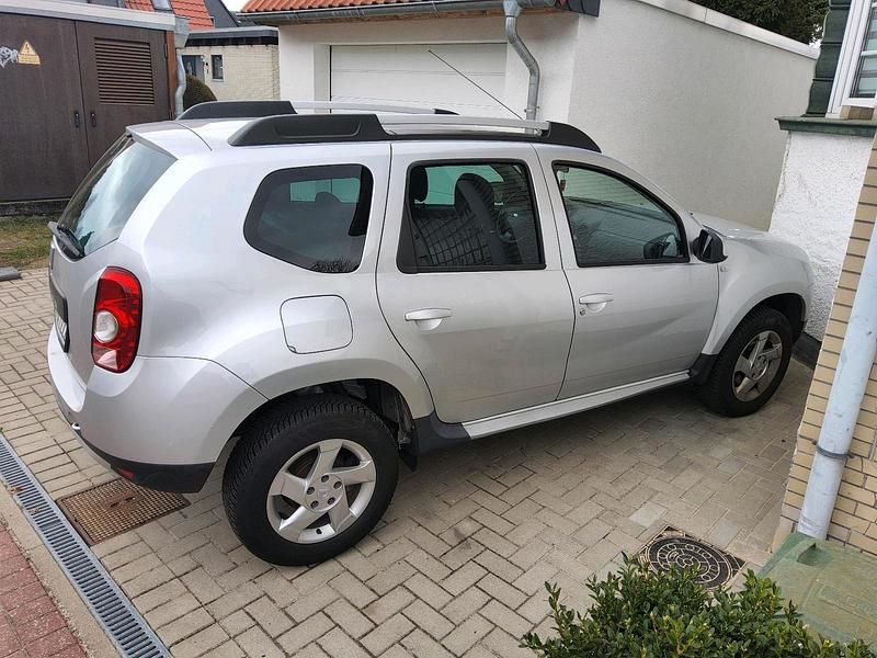Gebraucht Dacia Duster Prestige 105 PS (77 kW) 2012 Silber SUV