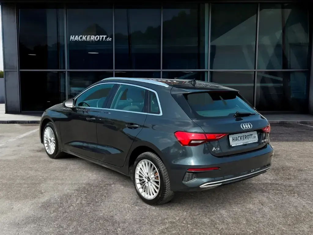 Gebraucht Audi A3 Advanced Plus 116 PS (85 kW) 2022 Grau Limousine