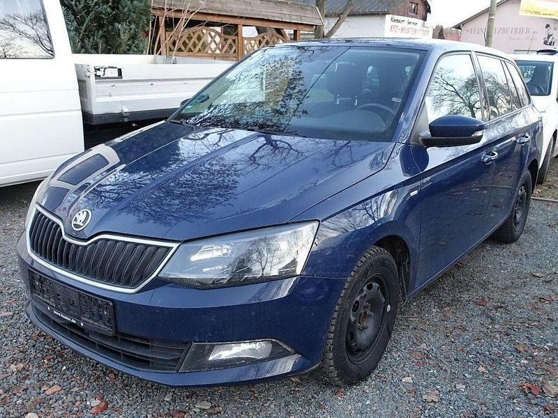 Blau Gebraucht 2018 Skoda Fabia Clever Kombi | 5.450 € (Guter Preis) - Bild 1/4