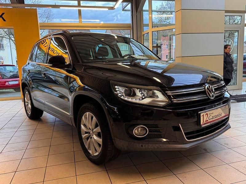 Gebraucht VW Tiguan 122 PS (89 kW) 2012 Schwarz SUV
