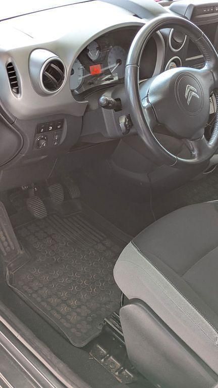 Grau Gebraucht 2015 Citroën Berlingo Van / Kleinbus | 4.750 € (Guter Preis) - Bild 1/4