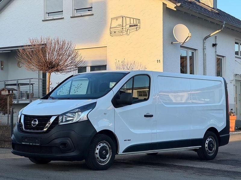 Weiß Gebraucht 2017 Nissan NV300 Van | 12.490 € (Fairer Preis) - Bild 1/4
