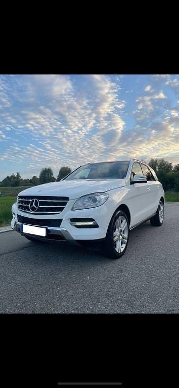 Gebraucht Mercedes ML350 258 PS (189 kW) 2014 Weiß SUV