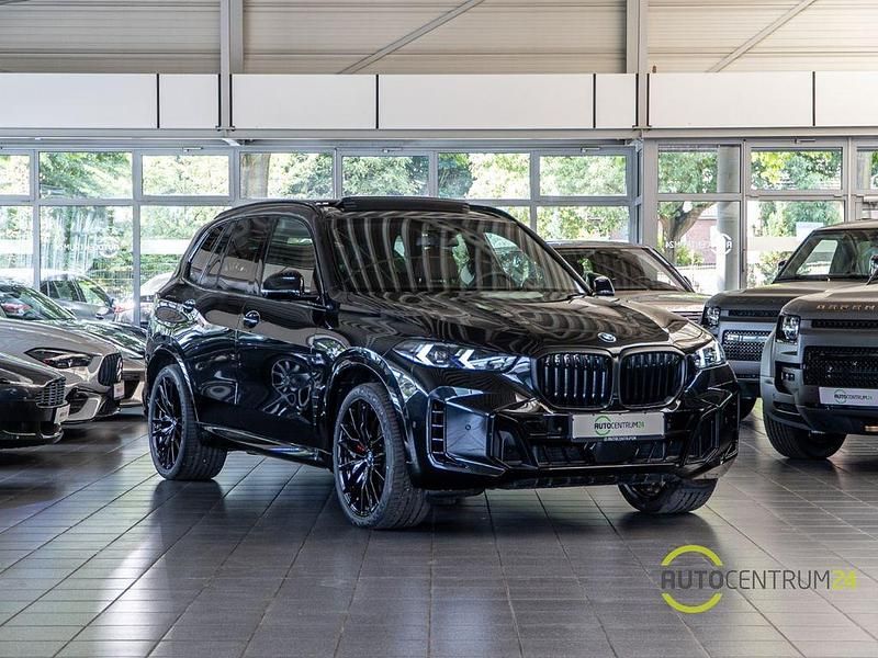 Black sapphire metallic Gebraucht 2025 BMW X5 M Sport SUV | 107.990 € - Bild 1/4