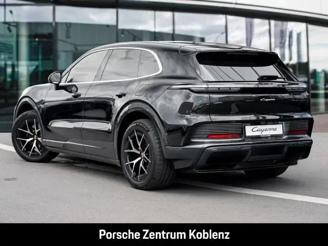 Neu Porsche Cayenne Electric 325 kW (442 PS) 2026 Chromitschwarzmetallic SUV