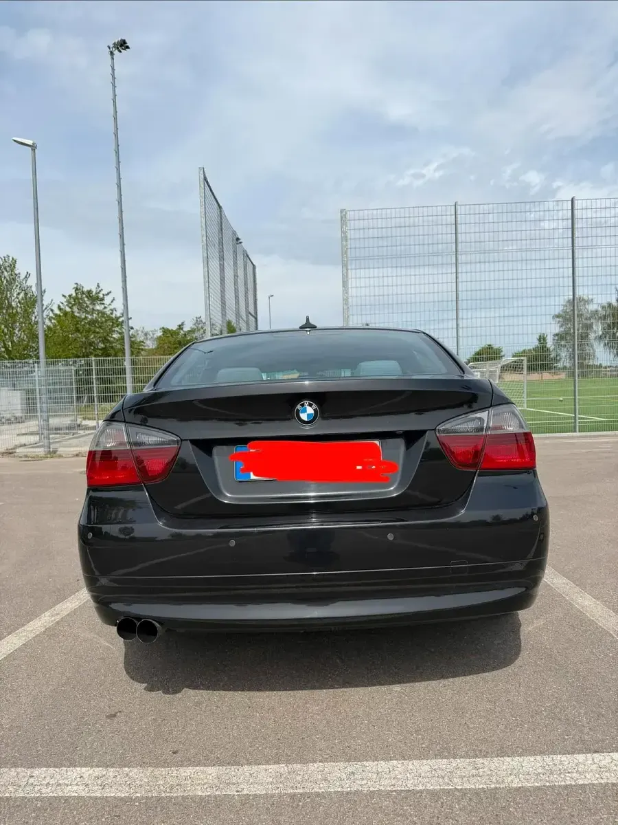 Brugt BMW 325 218 HK (160 kW) 2005 Sort Sedan