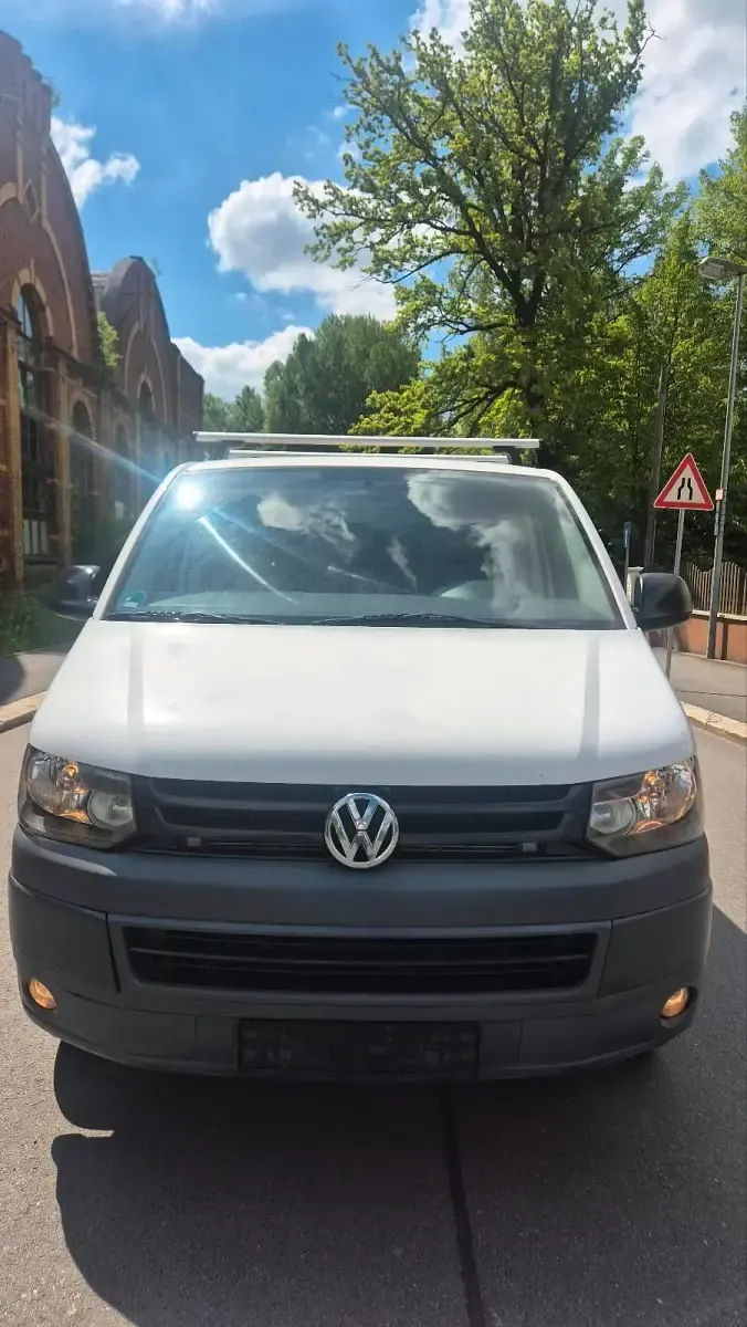 Używany VW Transporter 140 KM (102 kW) 2011 Biały Van