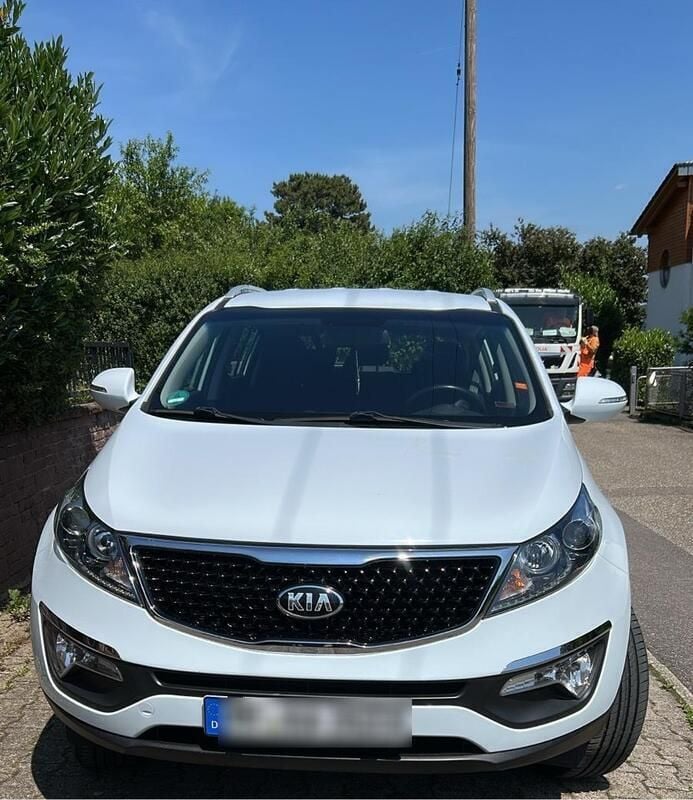 Weiß Gebraucht 2014 Kia Sportage SUV | 10.999 € (Guter Preis) - Bild 1/4