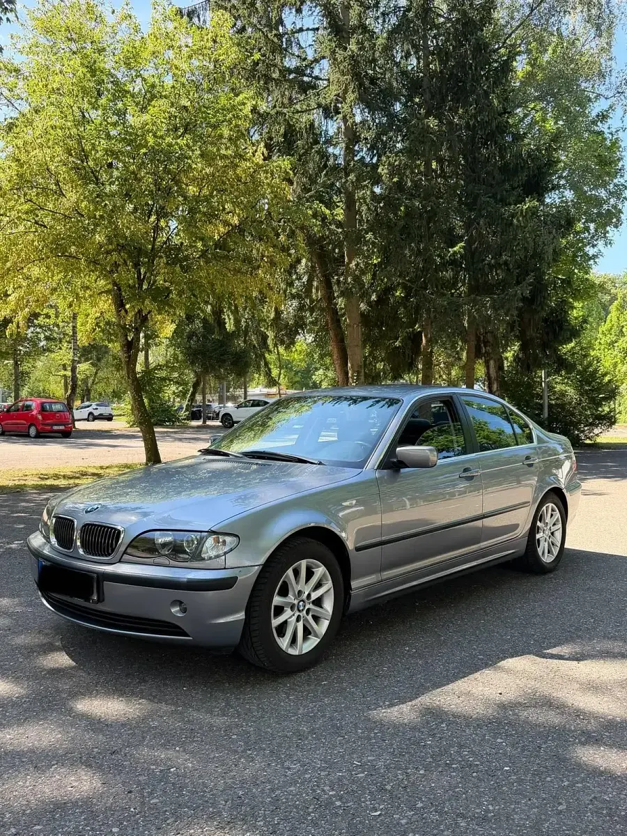 Gebraucht BMW 318 143 PS (105 kW) 2004 Grau Limousine