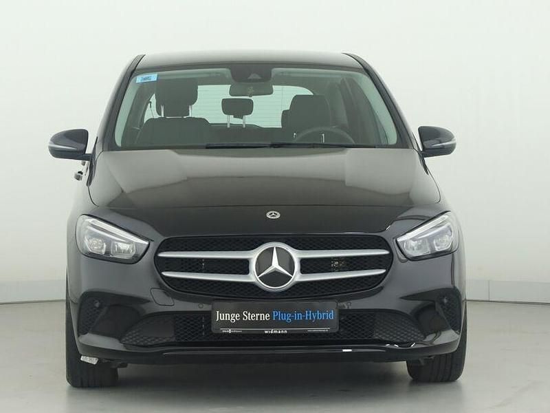 Gebraucht Mercedes B250e 160 PS (117 kW) 2022 Schwarz Van / Kleinbus