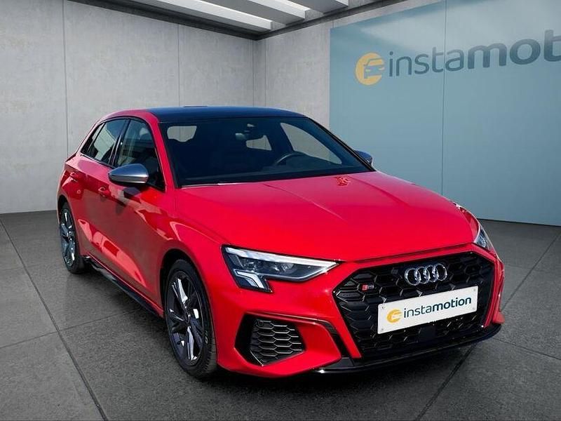 Second-hand Audi S3 2022 Roșu Berlinǎ