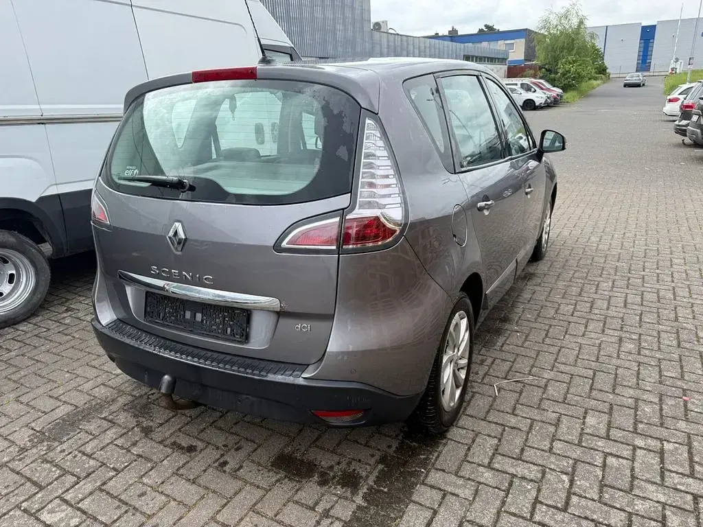 Gebraucht Renault Scénic III Expression 110 PS (80 kW) 2013 Grau SUV