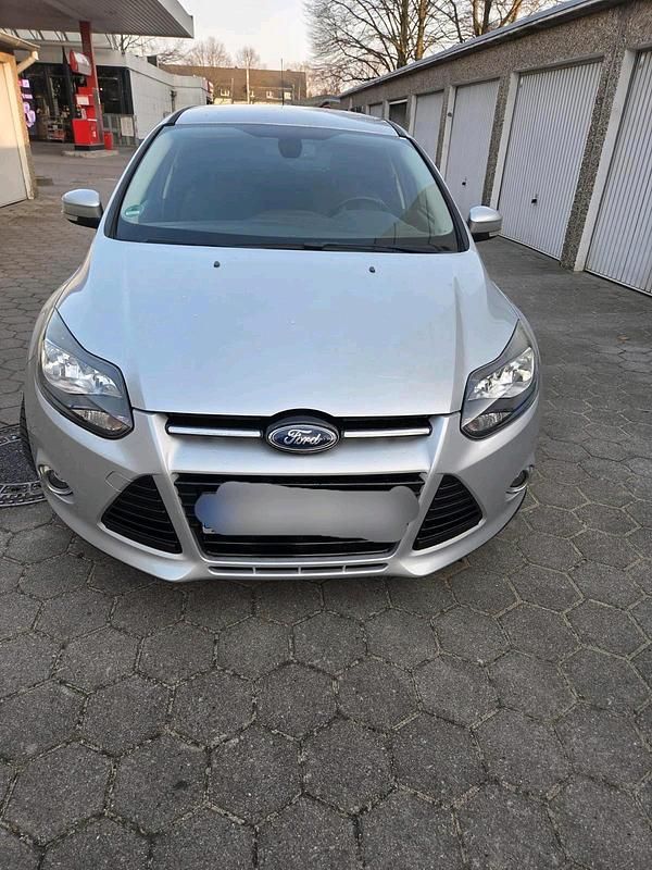 Second-hand Ford Focus 100 CP (73 kW) 2012 Argintiu Break
