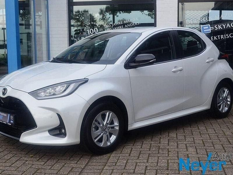 Gebraucht Mazda 2 116 PS (85 kW) 2023 Northern white pearl Kleinwagen