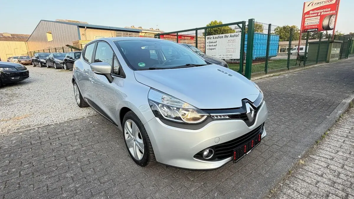 Gebraucht Renault Clio IV Dynamique 73 PS (53 kW) 2014 Silber Kleinwagen
